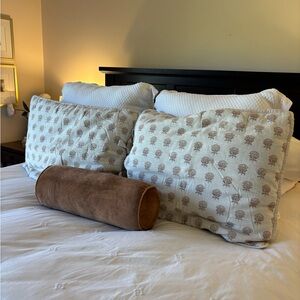 2 Standard SHAMS w/Brown Bolster Pillow
Woodblock Print Floral Studio McGee